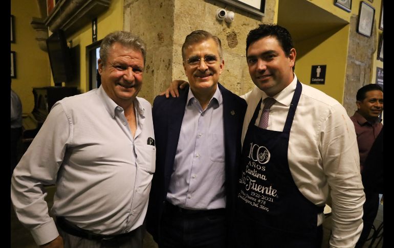 El convivio fue ameno, ya que todas las personas que integran EL INFORMADOR se hicieron presentes para celebrar un nuevo aniversario del diario que ha documentado múltiples hechos de trascendencia de Jalisco. EL INFOMADOR / A. Navarro