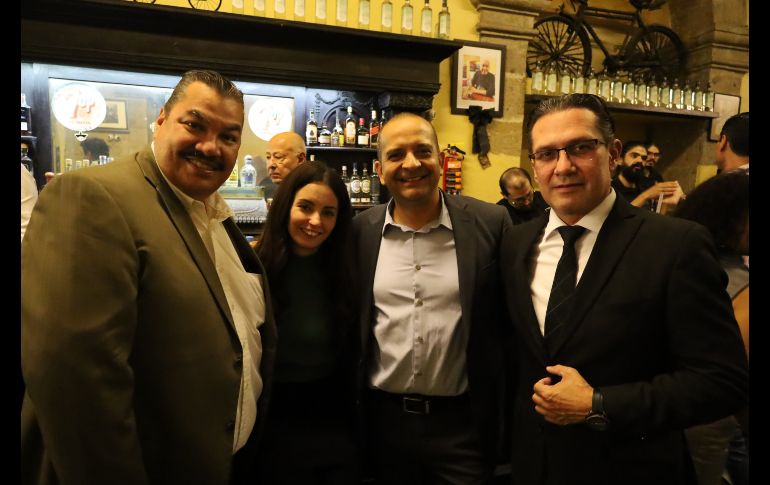 El convivio fue ameno, ya que todas las personas que integran EL INFORMADOR se hicieron presentes para celebrar un nuevo aniversario del diario que ha documentado múltiples hechos de trascendencia de Jalisco. EL INFOMADOR / A. Navarro