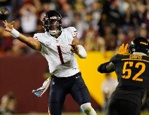 Fields lanzó para 282 yardas y corrió para otras 57, incluido un acarreo para primero y 10 al final del tercer periodo. AP/S. Scarbrough