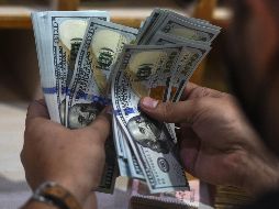 La cotización del dólar se actualiza a lo largo del día. AFP / ARCHIVO