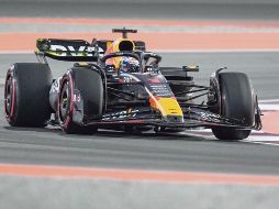 Max Verstappen (Red Bull) está a un paso de coronarse por tercer año seguido como campeón del mundo de Fórmula Uno. AP/A. Schalit