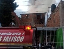 Dos personas fallecieron tras registrarse un incendio en una vivienda esta mañana en el municipio de Tonalá. ESPECIAL / PC Jalisco