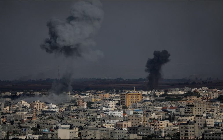 Unas 250 personas han muerto en Israel como consecuencia de la agresión múltiple de Hamás, mientras que los ataques aéreos israelíes de represalia se han cobrado la vida de 232 personas en Gaza. EFE / M. Saber