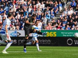 Con un gol de volea, Santiago Giménez abrió el marcador este domingo. ESPECIAL / FEYENOORD