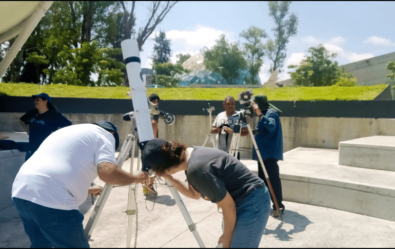Este sábado 14 de octubre podrás ver el eclipse solar anular en el Planetario de Lunaria, revisa la agenda del día. ESPECIAL/ Lunaria.