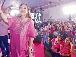 Xóchitl Gálvez Ruiz invitó a los asistentes al acto en el World Trade Center de la Ciudad de México a fortalecer el proyecto opositor. EL UNIVERSAL