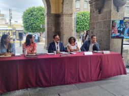 Encabezados por el regidor Carlos Lomelí, los regidores morenistas culparon a la administración de hacer trabajar y no pagarles a los empleados que ganaron un juicio laboral. EL INFORMADOR / J. Velazco