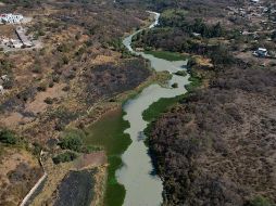 Elementos municipales desplegaron un dron para verificar y observaron dos cuerpos en avanzado estado de descomposición. EL INFORMADOR/ ARCHIVO.