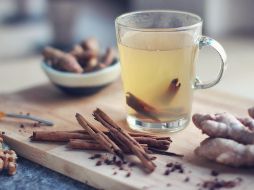 Visitar el médico siempre es la mejor opción. Pero si tienes síntomas como tos, irritación nasal o dolor de cabeza, quizá estos remedios te puedan servir antes de que acudas a una revisión. ESPECIAL / Foto de Julia Topp en Unsplash