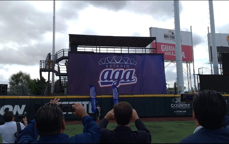 El anuncio oficial del nombramiento, lo hizo Íñigo González Covarrubias, presidente ejecutivo de Charros de Jalisco. EL INFORMADOR / A. RODRIGUEZ