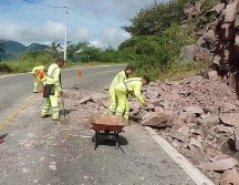 Al menos cuatro carreteras federales resultaron con daños por el Huracán 