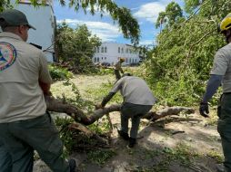 Una de las afectaciones significativas fue la inundación del Hospital Regional de Autlán de Navarro. CORTESÍA/PC y Bomberos de Jalisco