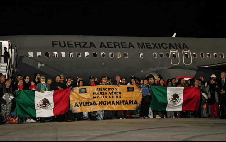 El segundo avión humanitario con 144 connacionales ha aterrizado en el AIFA. ESPCIAL/ @Sedena.