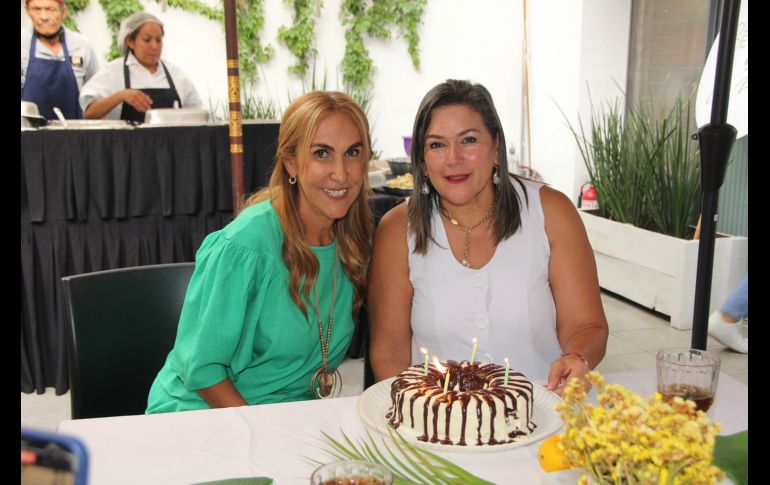 Gaby Enríquez y Emma Solórzano. GENTE BIEN JALISCO/ Esmeralda Escamilla