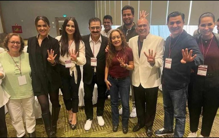los 4 aspirantes elegidos por el Consejo Estatal del partido el pasado 27 de septiembre, Flor Michel, Clara Cárdenas, Carlos Lomelí y José María “Chema” Martínez, se sumarían Claudia Delgadillo, del Partido Verde y Antonio Pérez, ambos legisladores federales por Jalisco. ESPECIAL.
