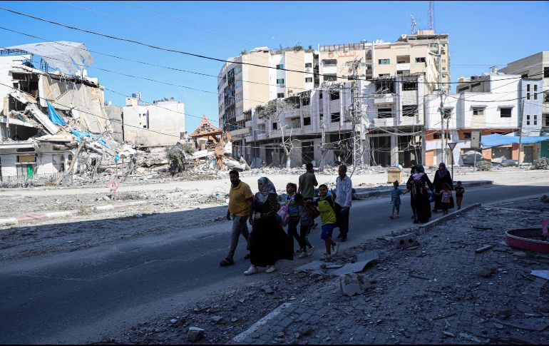 Palestinos son desplazados nuevamente hacia la zona sur de la franja de Gaza. Xinhua.