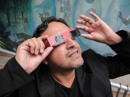 Llaman a observar el eclipse de forma segura