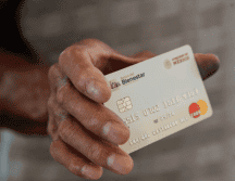 Existe una tarjeta que le permite enviar remesas a sus familiares a los connacionales mexicanos con residencia en Estados Unidos.El Informador/Archivo