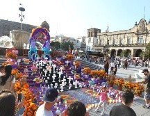 Un elemento indispensable para el Día de Muertos es el altar de muertos. EL INFORMADOR/ ARCHIVO.