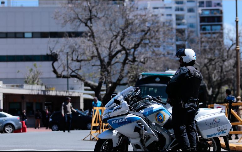 Tras las inspecciones efectuadas se procedió al ingreso del personal y el fin del operativo pasado el mediodía. EFE / L. González