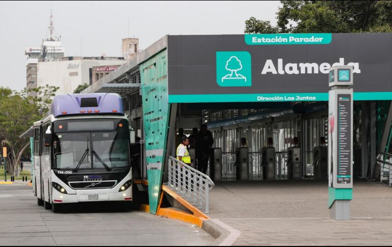 Autoridades también anunciaron la inversión de alrededor de 180 millones de pesos, para obras de renovación de infraestructura del Macrobús. ESPECIAL / SETRAN