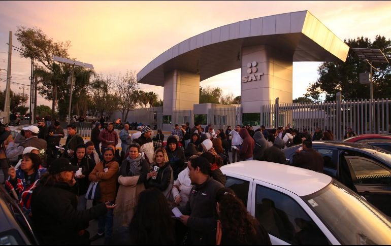 El SAT invita a los contribuyentes a ponerse en contacto con ellos en caso de ser víctima de prácticas indebida. El Informador/Archivo