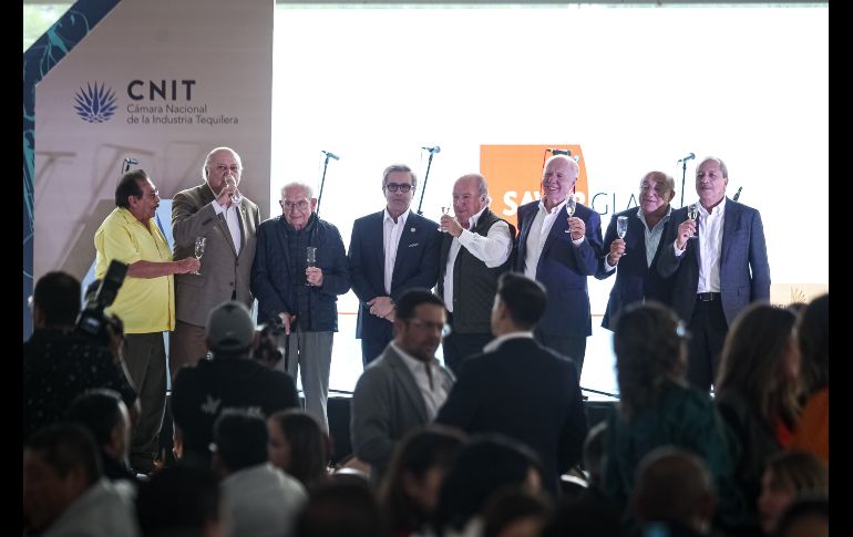 Al evento sobre el proyecto de la primera planta pública acudieron distintos empresarios y políticos. EL INFORMADOR / H. Figueroa
