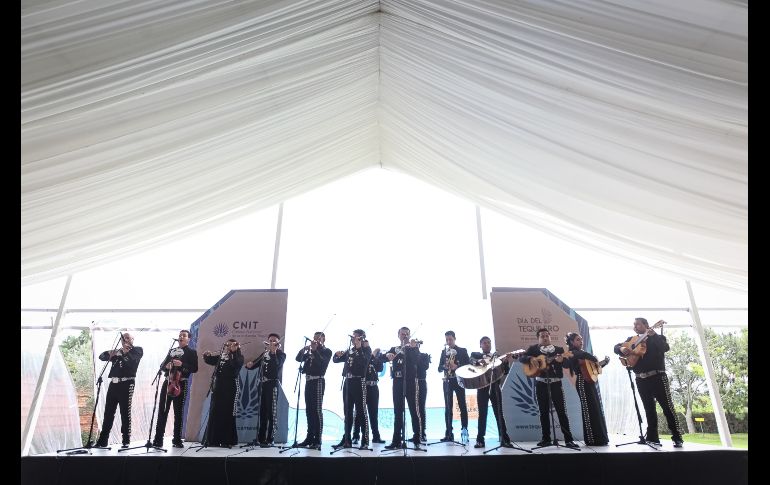 Al evento sobre el proyecto de la primera planta pública acudieron distintos empresarios y políticos. EL INFORMADOR / H. Figueroa