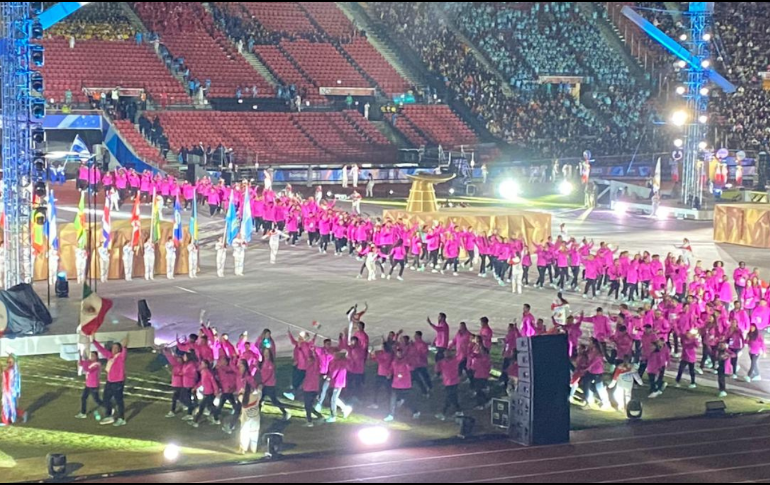 Los mexicanos, que para la presente edición tiene más de 600 atletas fue recibido con enormes muestras de cariño. ESPECIAL.