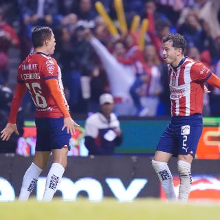 Chivas le pega al Puebla a domicilio