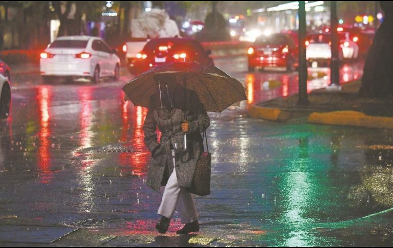 Se pide a la población extremar precauciones en las zonas de los estados que se mencionan por lluvias, viento y oleaje. SUN / ARCHIVO