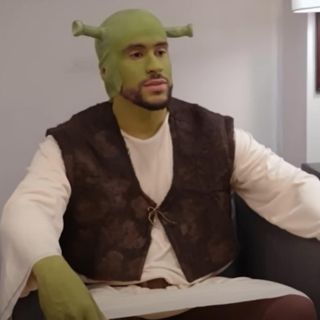 ¡De conejo malo a ogro! Bad Bunny se transforma en Shrek (VIDEO)