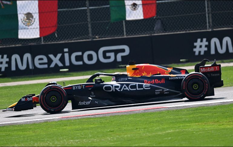 CHECO PÉREZ. Si bien la disputa por el título está definida, los resultados de la competición en el Autódromo Hermanos Rodríguez de la capital mexicano, pueden provocar cambios en la lucha por el segundo lugar. AFP / ARCHIVO