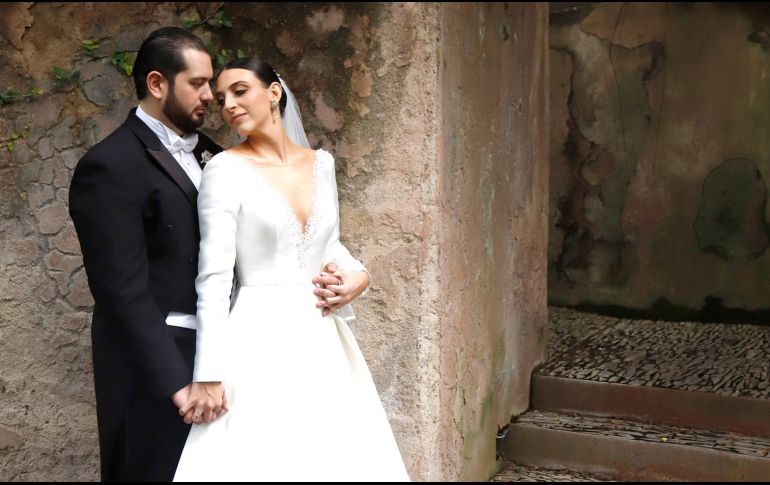 Diego Martínez Ornelas y Mayra Salinas Escutia. GENTE BIEN JALISCO/ Claudio Jimeno