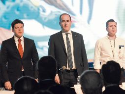 Samuel García (izq.) se separó ayer de la gubernatura de Nuevo León. EL INFORMADOR/ Archivo