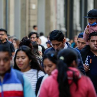 ¿Cuánto gana un mexicano en promedio al mes y en qué lo gasta?