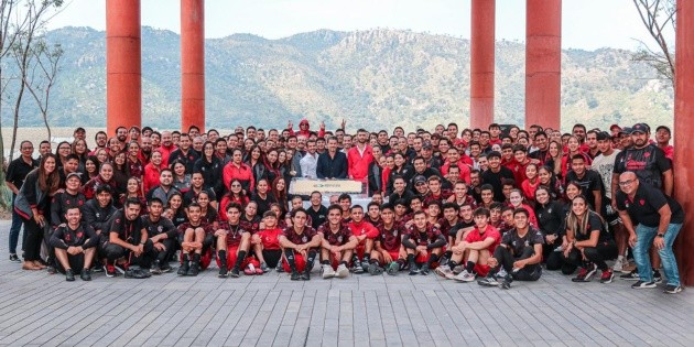 Atlas: Grupo Orlegi est&aacute; de manteles largos