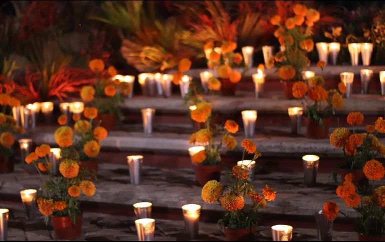 El próximo 1 y 2 de noviembre se llevará a cabo el Día de Muertos, donde miles de personas honrarán a sus seres queridos por medio de una ofrenda. ESPECIAL / Imagen de Danie Blind en Pixabay
