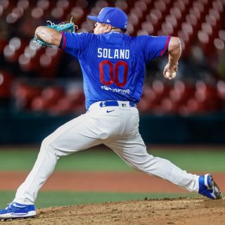 Charros de Jalisco gana con gran actuación de Solano