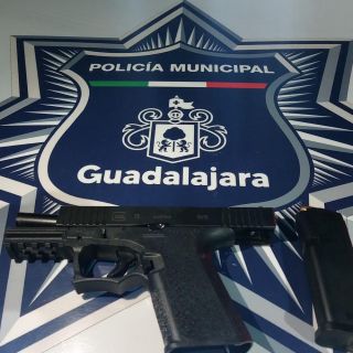 Detienen a hombre en la Colonia Monumental tras reportes de balazos
