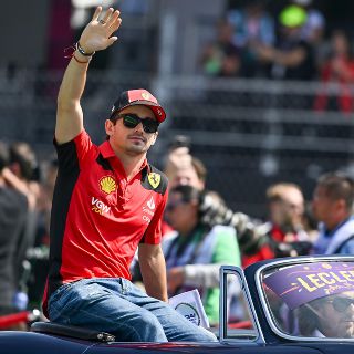 Tras maniobra de Pérez, afición mexicana convierte a Leclerc en el "villano" 
