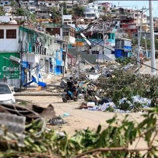 Reportan 10 extranjeros desaparecidos tras golpe del huracán “Otis”