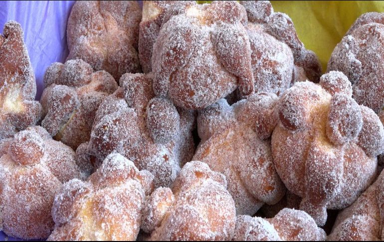 El pan de muerto no puede faltar el Día de Muertos. SUN/ ARCHIVO