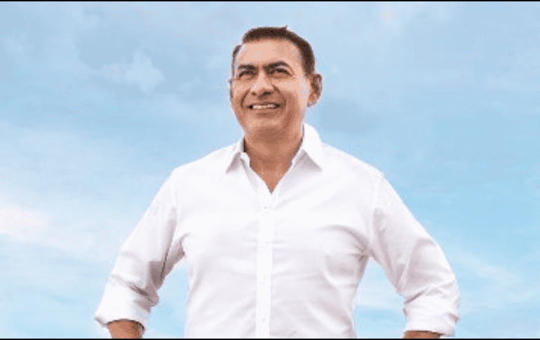 Durante su registro como precandidato, Lemus Navarro reconoció el apoyo y respaldo de Zamora Zamora y dijo que 