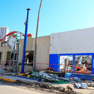 Se han censado más de 32 mil viviendas y comercios en Guerrero tras "Otis"