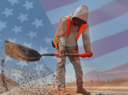 Para trabajar en Estados Unidos necesitas contar con una propuesta de trabajo para obtener la visa H2. EL INFORMADOR/ ARCHIVO.