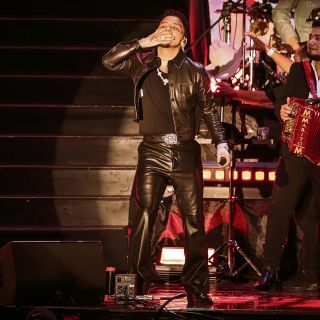 Christian Nodal la rompe en el Benito Juárez