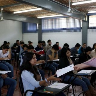 UdeG alista el examen de admisión para licenciatura del calendario 2024