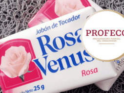 Uno de los jabones aprobados por la Profeco es el Rosa Venus, que aunque es muy económico ha recibido una buena calificación por la dependencia. Especial.