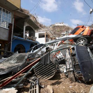 Suben a 48 los fallecidos por "Otis" en Guerrero